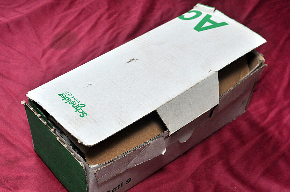 Schneider electronic ic60h c4a circuit breaker