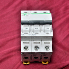 Schneider electronic ic60h c4a circuit breaker