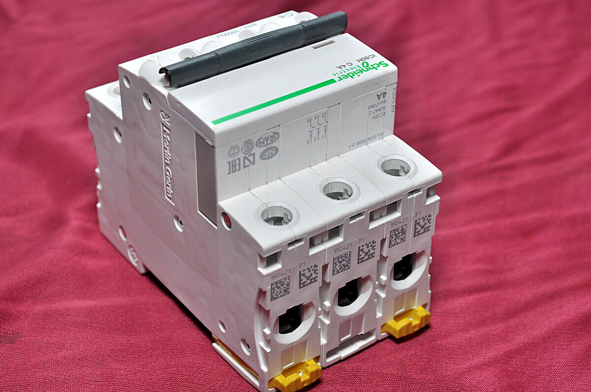 Schneider electronic ic60h c4a circuit breaker