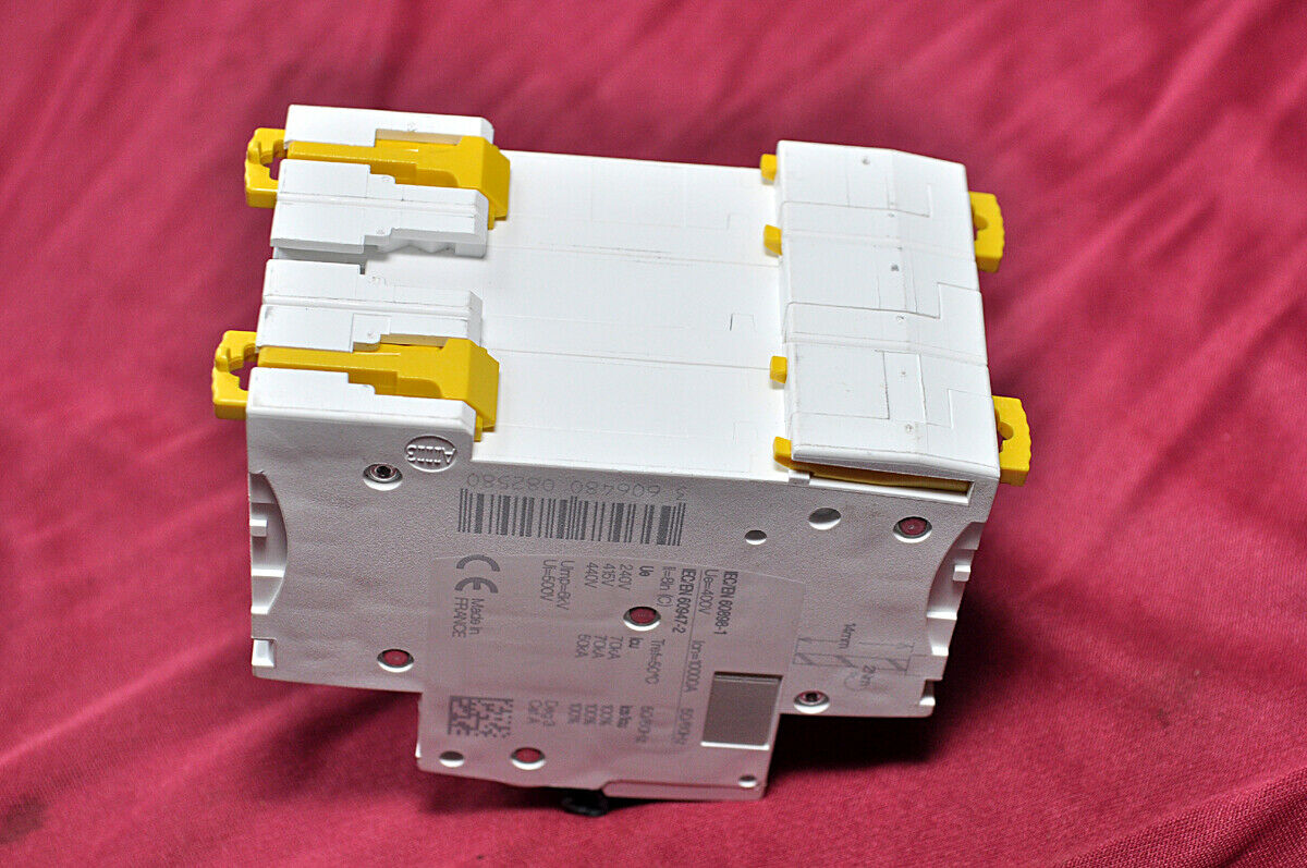 Schneider electronic ic60h c4a circuit breaker
