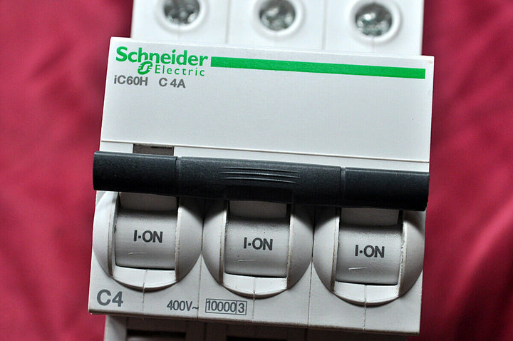 Schneider electronic ic60h c4a circuit breaker