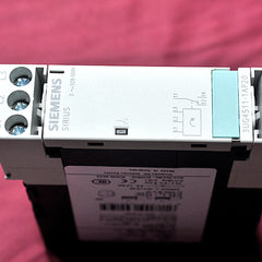 SIEMENS 3UG4511-1AP20 MONITORING RELAY