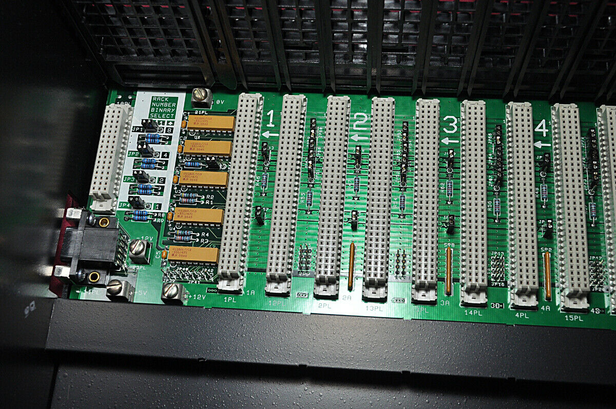 Ge fanuc ic697ch5783d 17-slot front mount