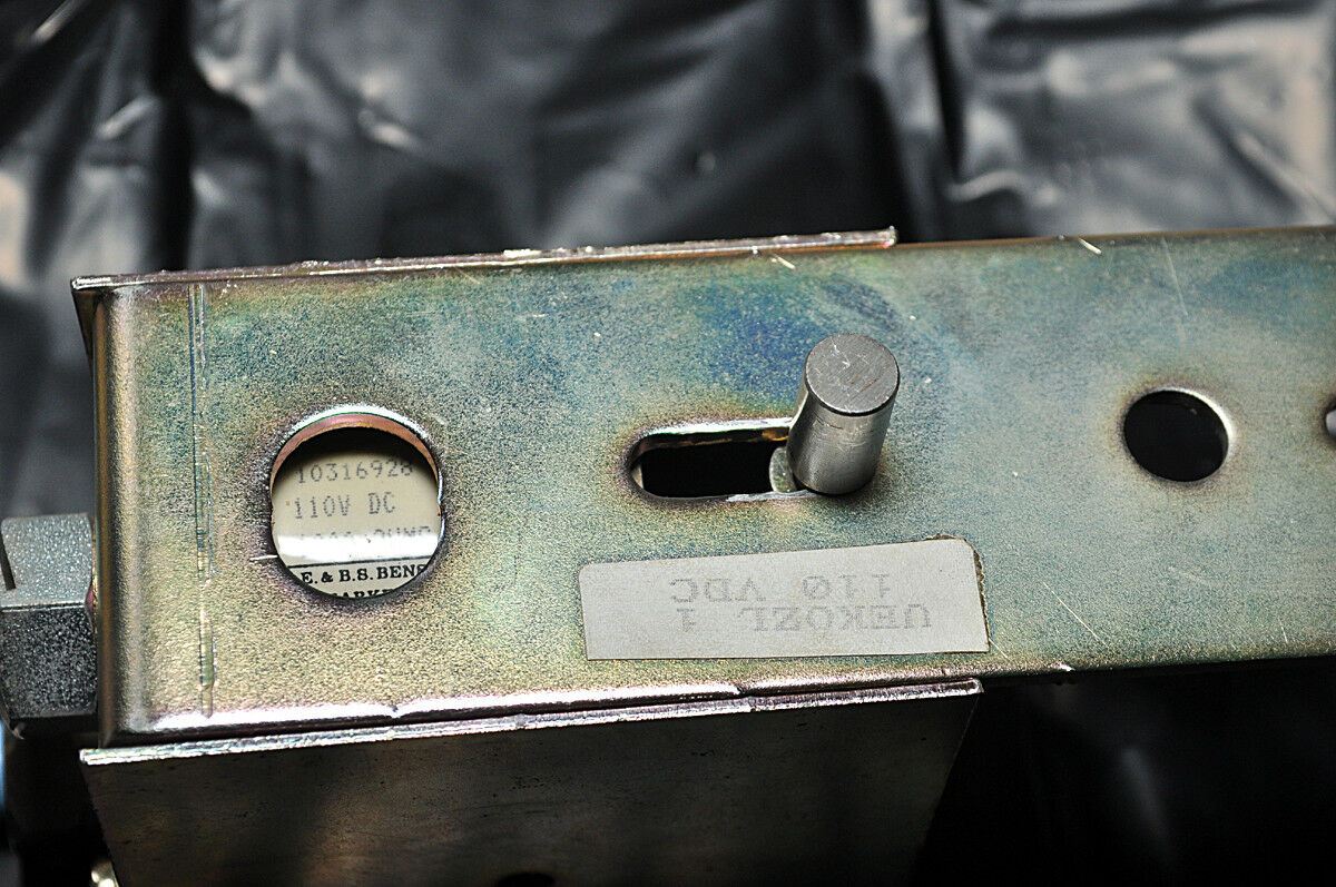 Cegelec ueko-211 interlock coil 