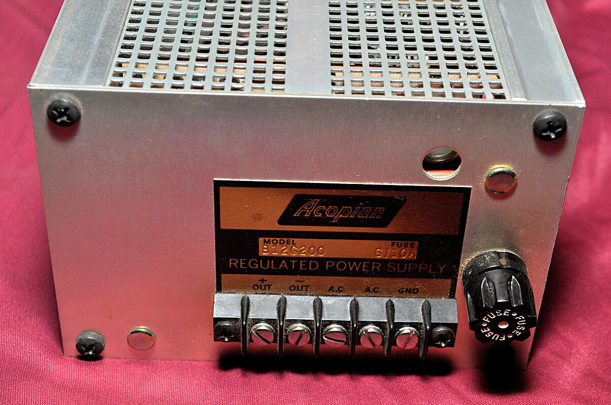 Acopian B12G200 Regulated Power Supply 6/10A Aeliya Marine Tech