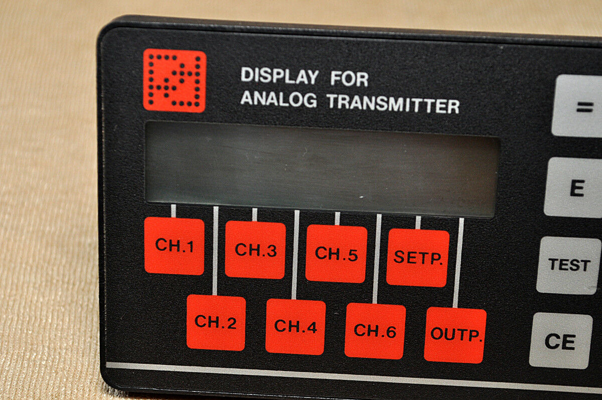 Display for analog transmitter analog transmitter
