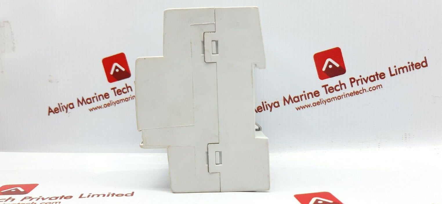 ABB sa/s8.6.1 switch actuator 250/440v~