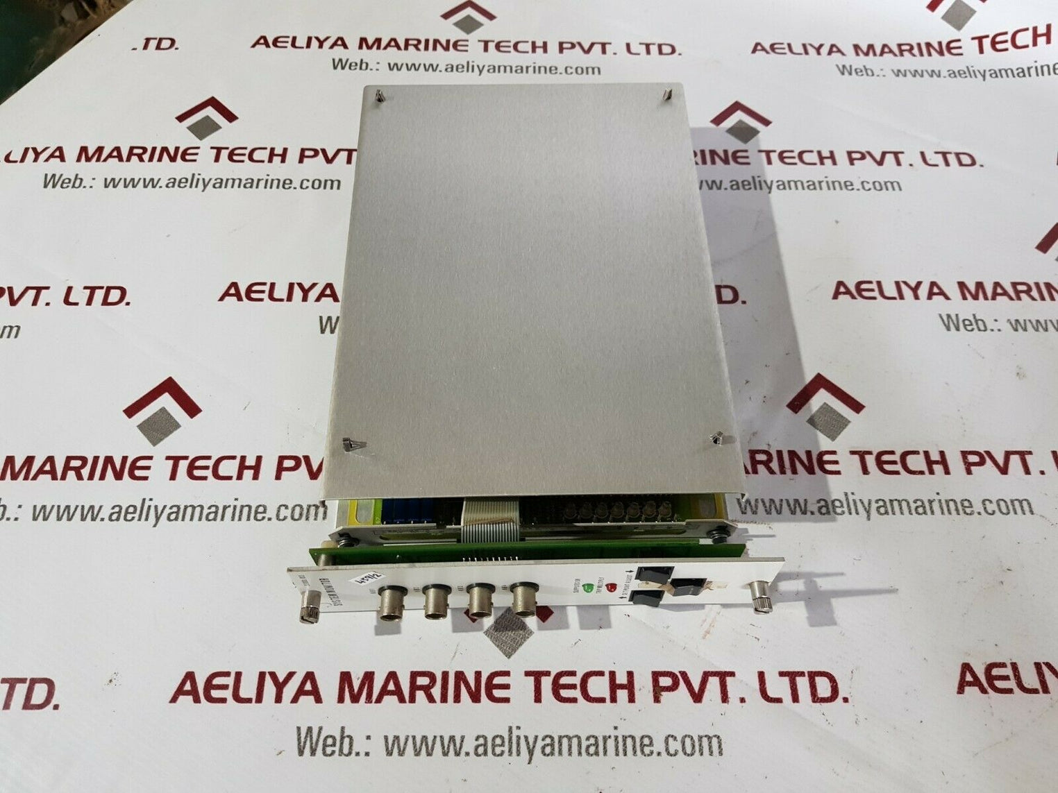 Bently nevada 3300 system monitor 3300/03-01-00 