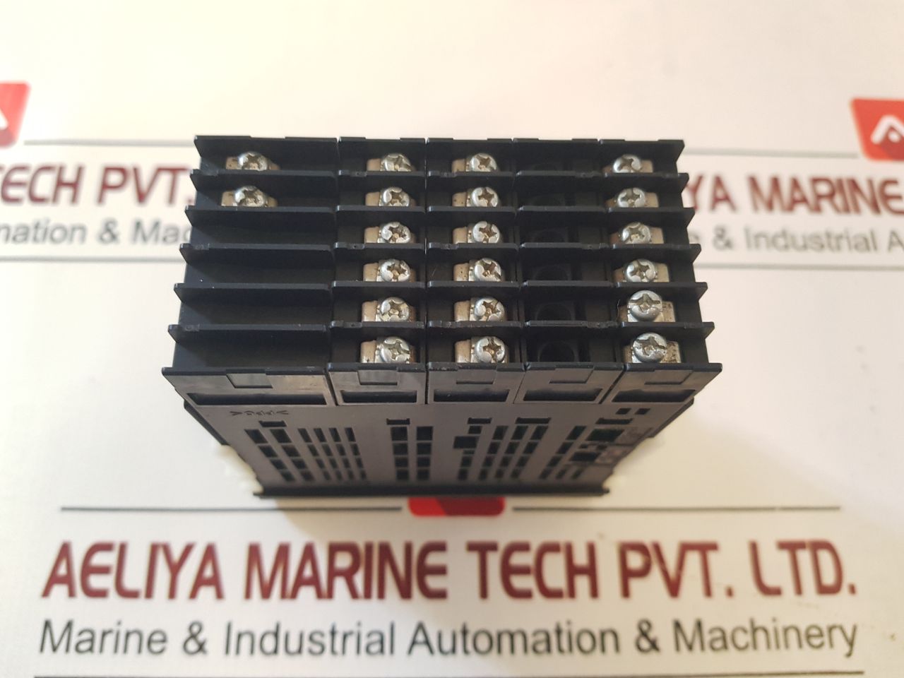 Omron k3hb-xad digital panel meter