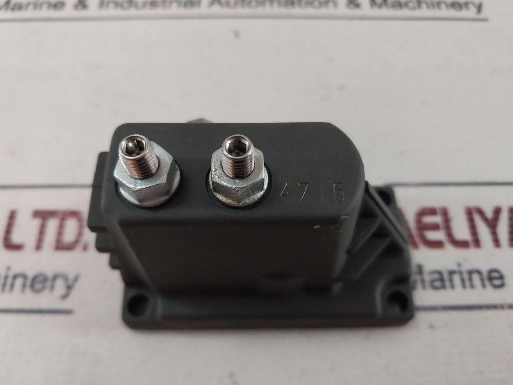 4716 155L3159471600324-d