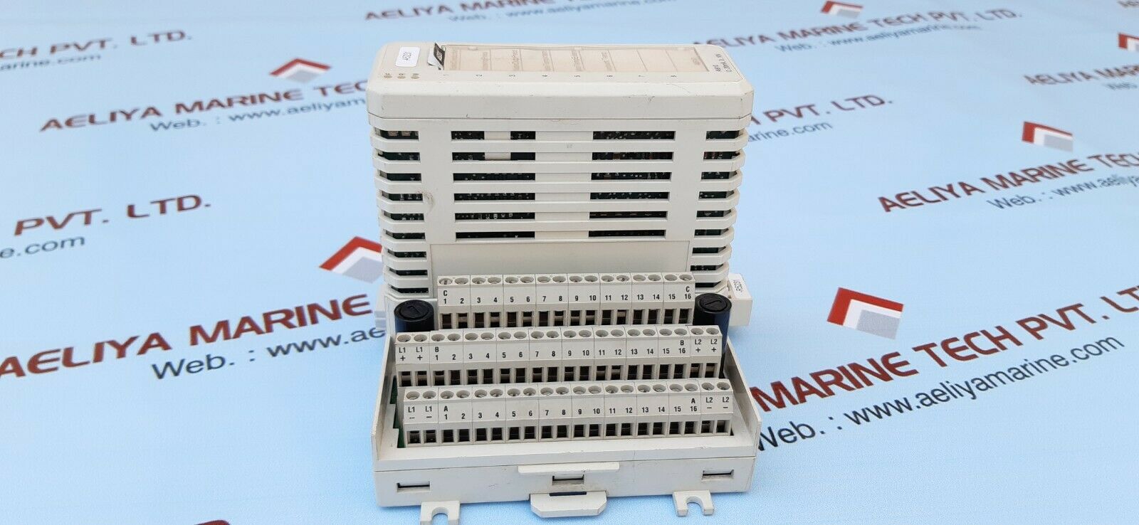 Abb ai810 0..20ma, 0...10v analog input module