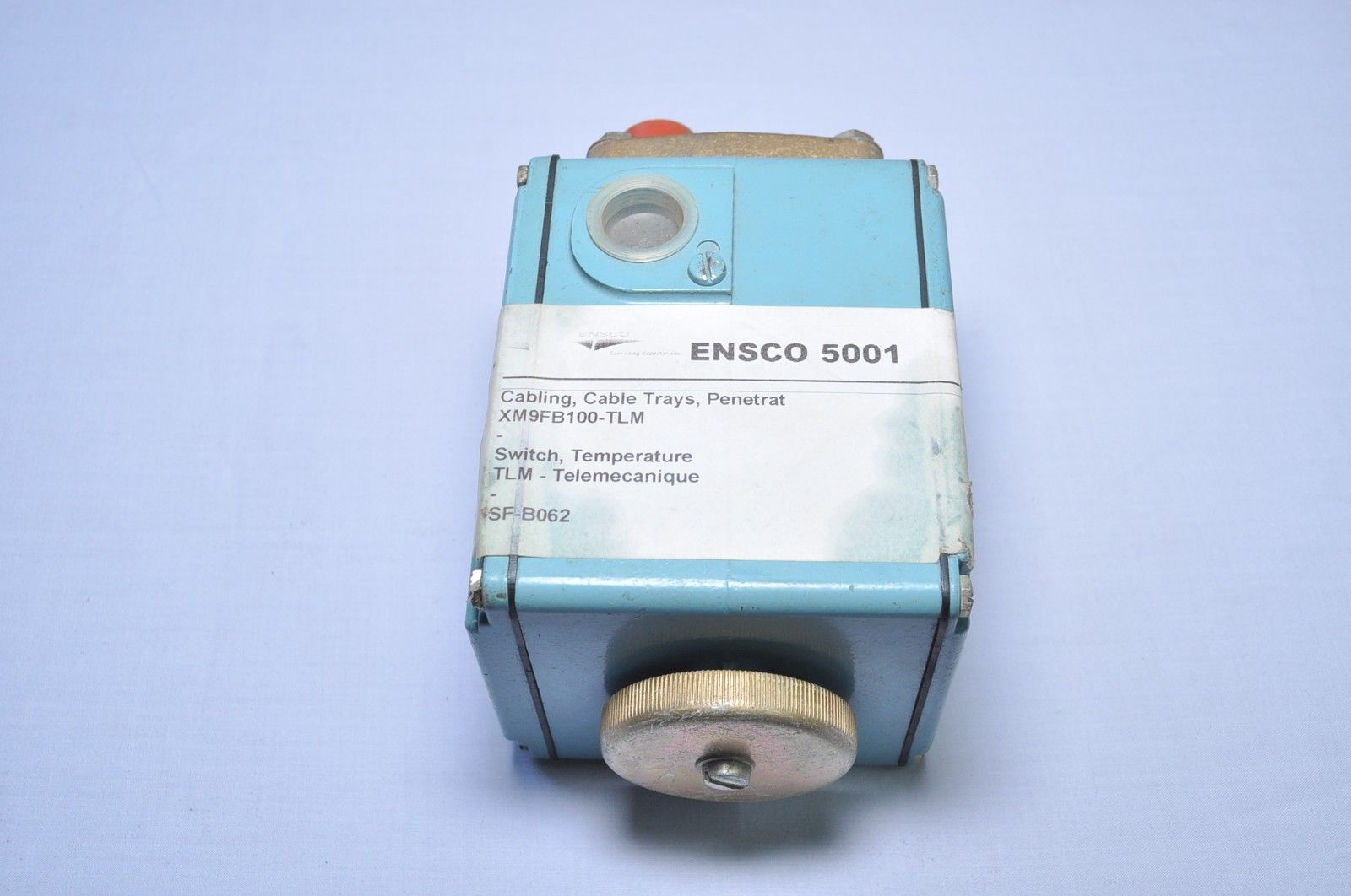 Telemecanique xm9-fb100 temperature switch 600v