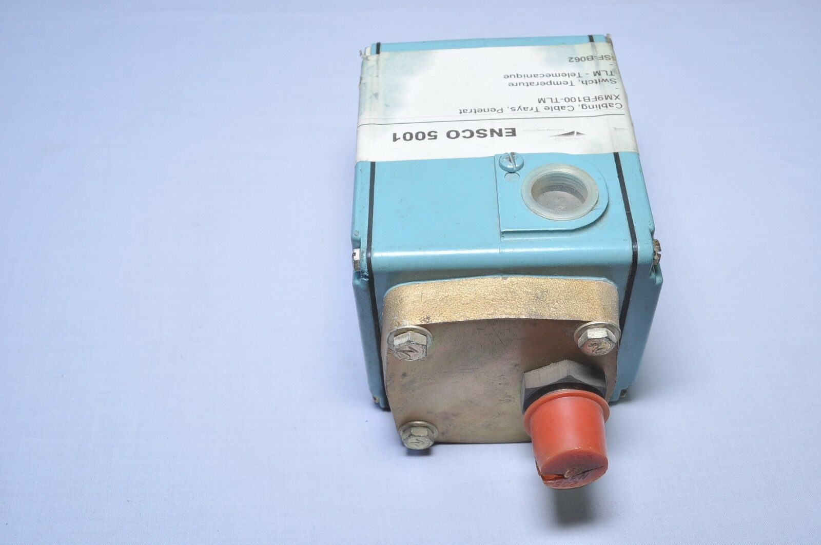 Telemecanique xm9-fb100 temperature switch 600v