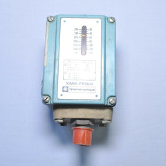 Telemecanique xm9-fb100 temperature switch 600v