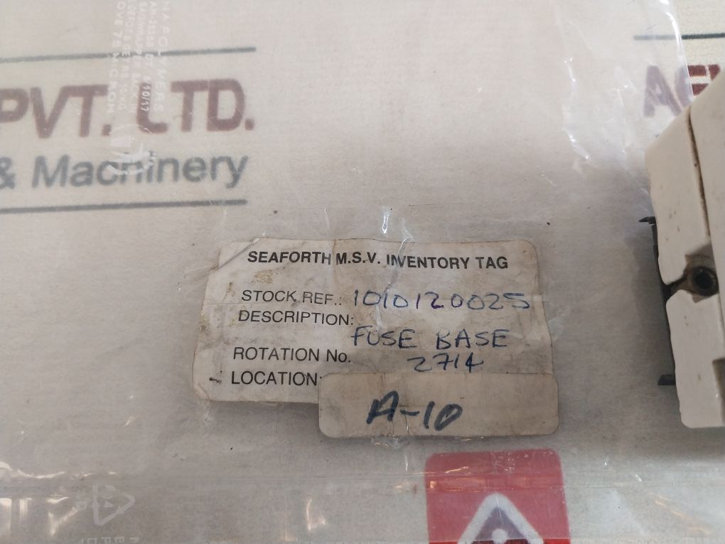 5A 500V Fuse Base 2714