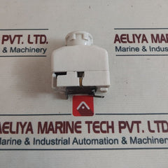 5A 500V Fuse Base 2714