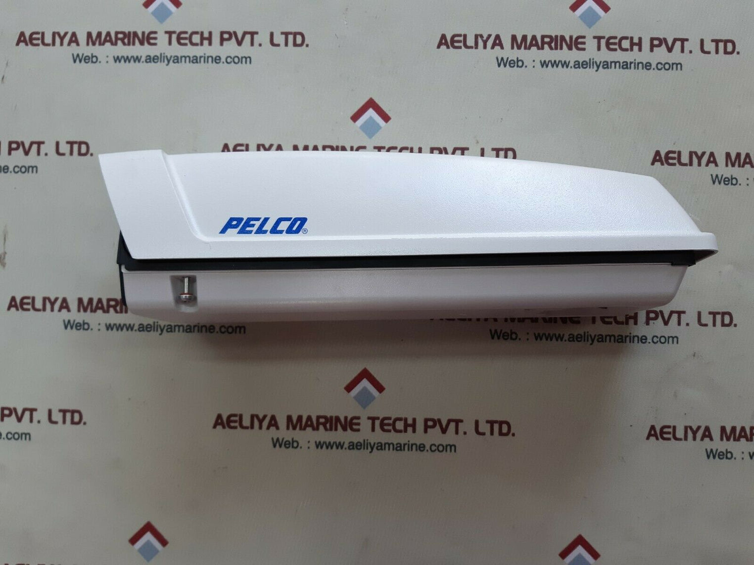 Pelco eh16 vandal-resistant camera