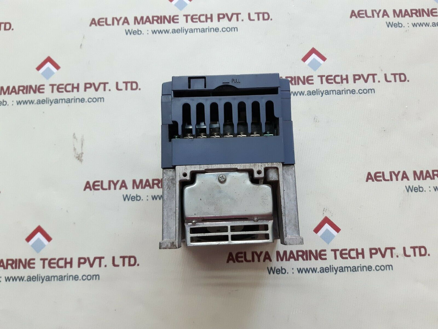 Fuji electric frenic-mini frn0007c2s-4a drive