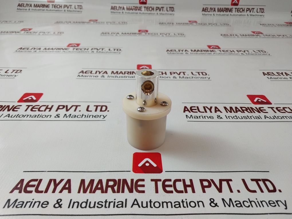 699-0550 Receptacle Interior