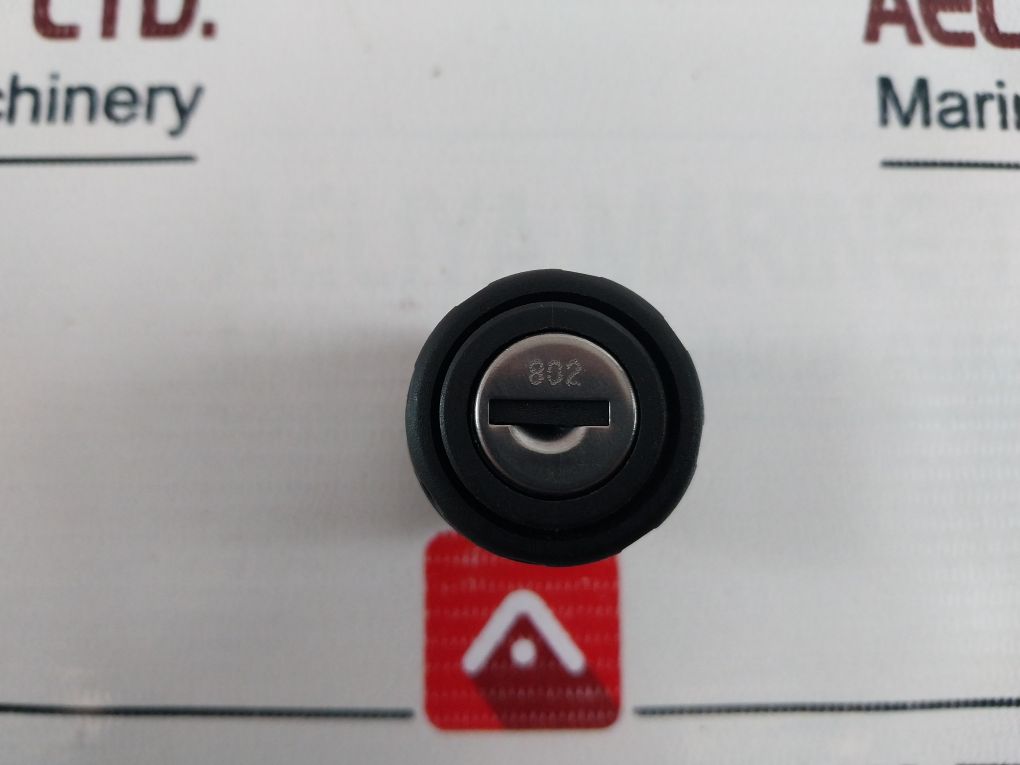 Lot Of 2X 7.9154.92.618 Switch Lock For Contactor