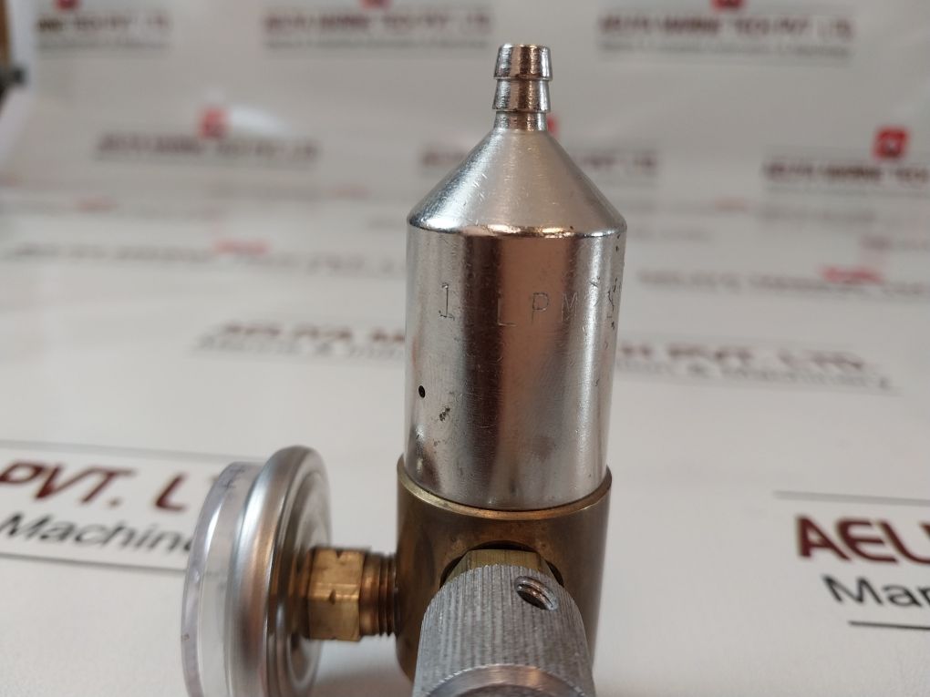 715 Calibration Gas Regulator