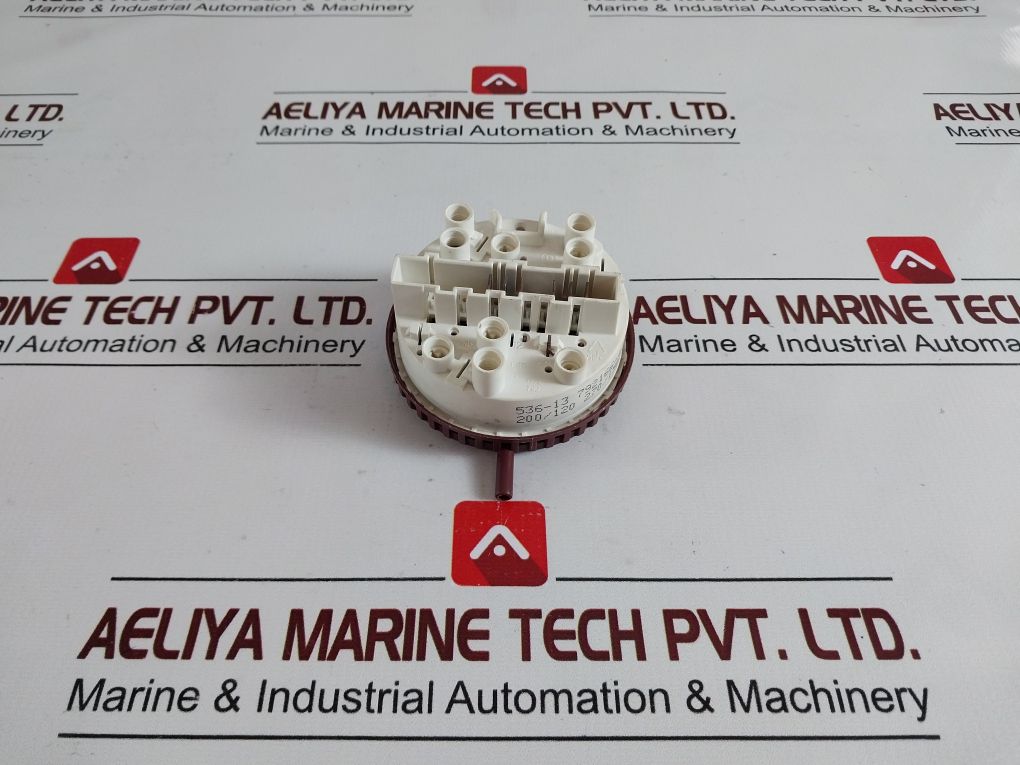 792166-4718859-12 12 Hp 125250V