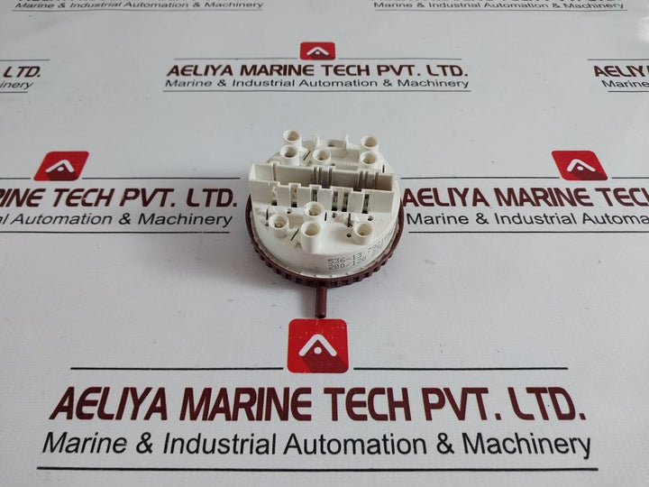 792166-4718859-12 12 Hp 125250V