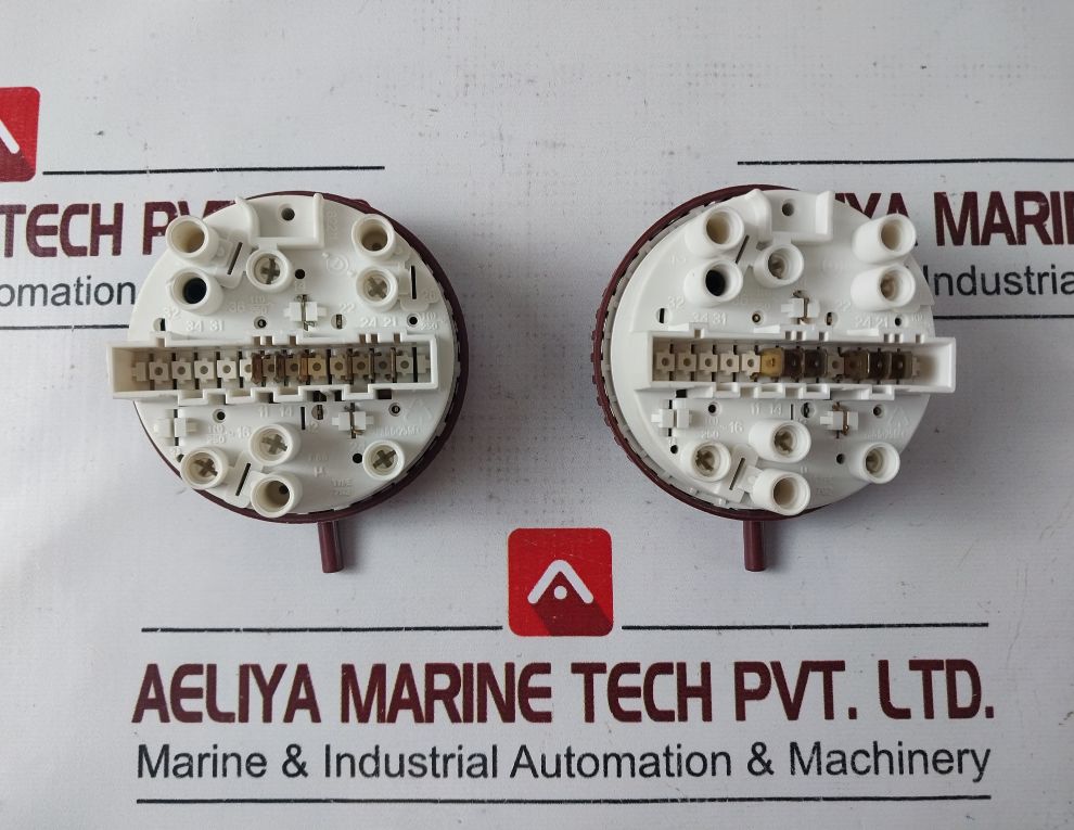 792166 4718859-12 125250V