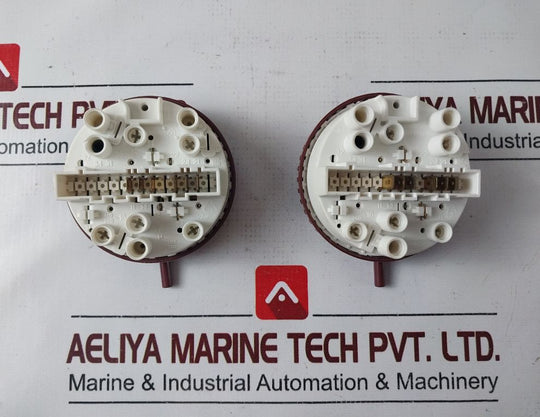 792166 4718859-12 125250V