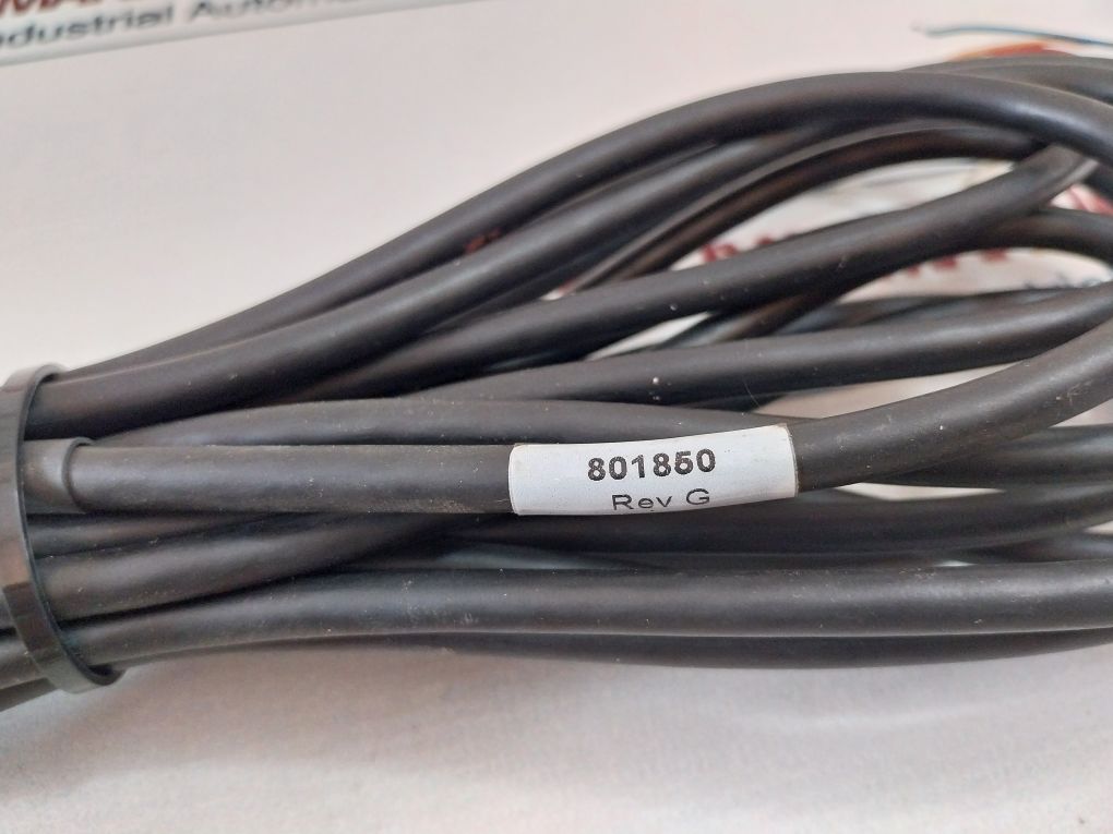 801850 Liquid Tight 6-socket Twist-lock W/20-ft Rev. G