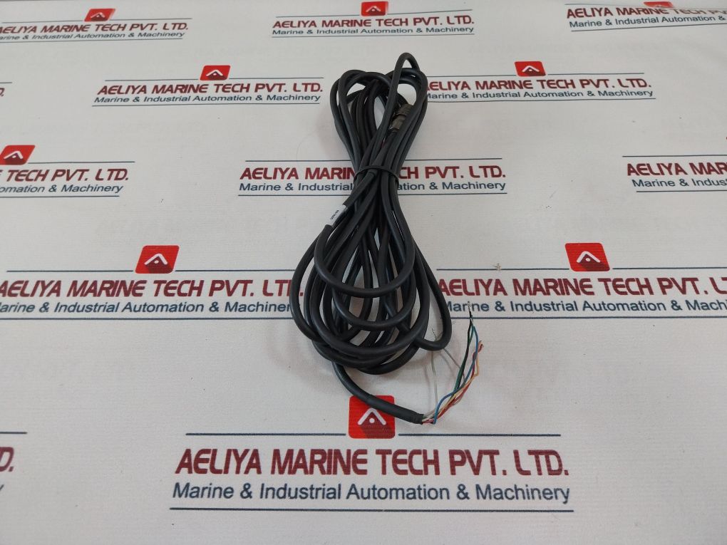 801850 Liquid Tight 6-socket Twist-lock W/20-ft Rev. G