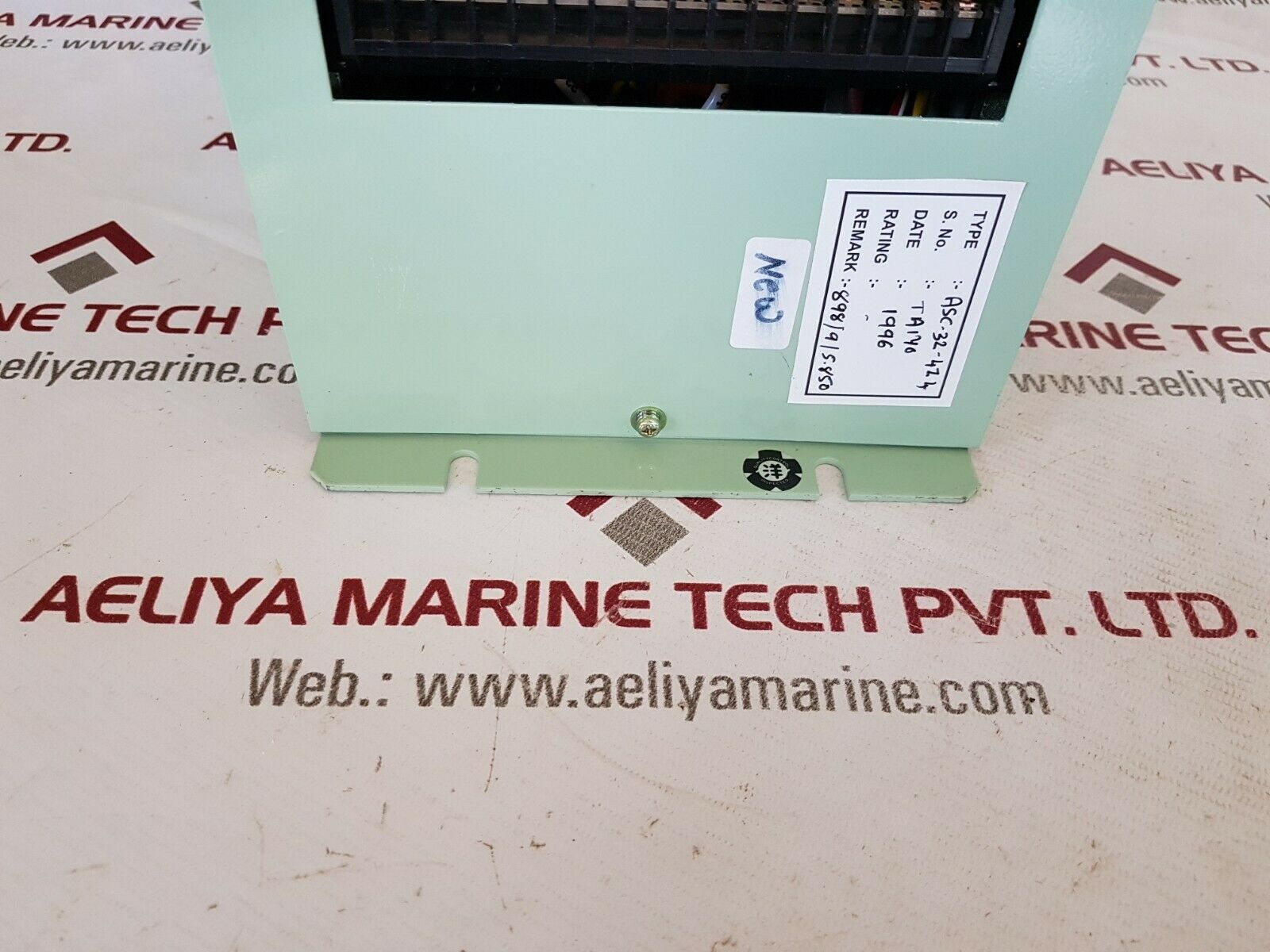 Taiyo asc-32-4z4 automatic voltage regulator