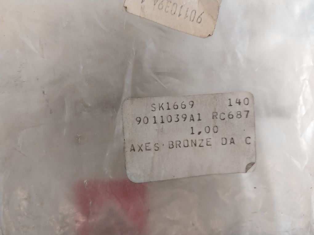 9011039V Shoulder Pin Set