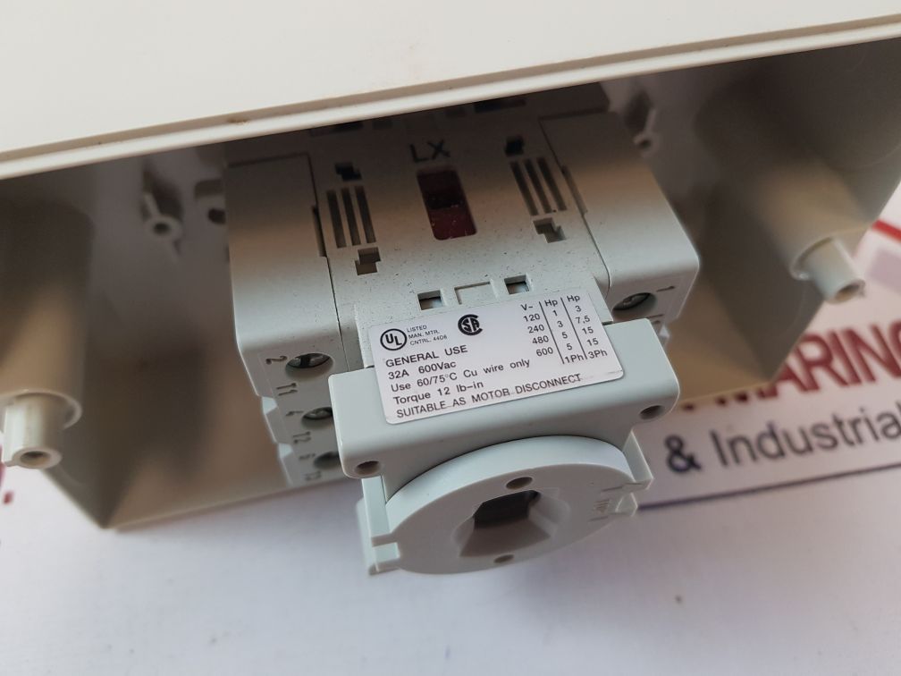 A-b 194E-y32-1753-6N Switch