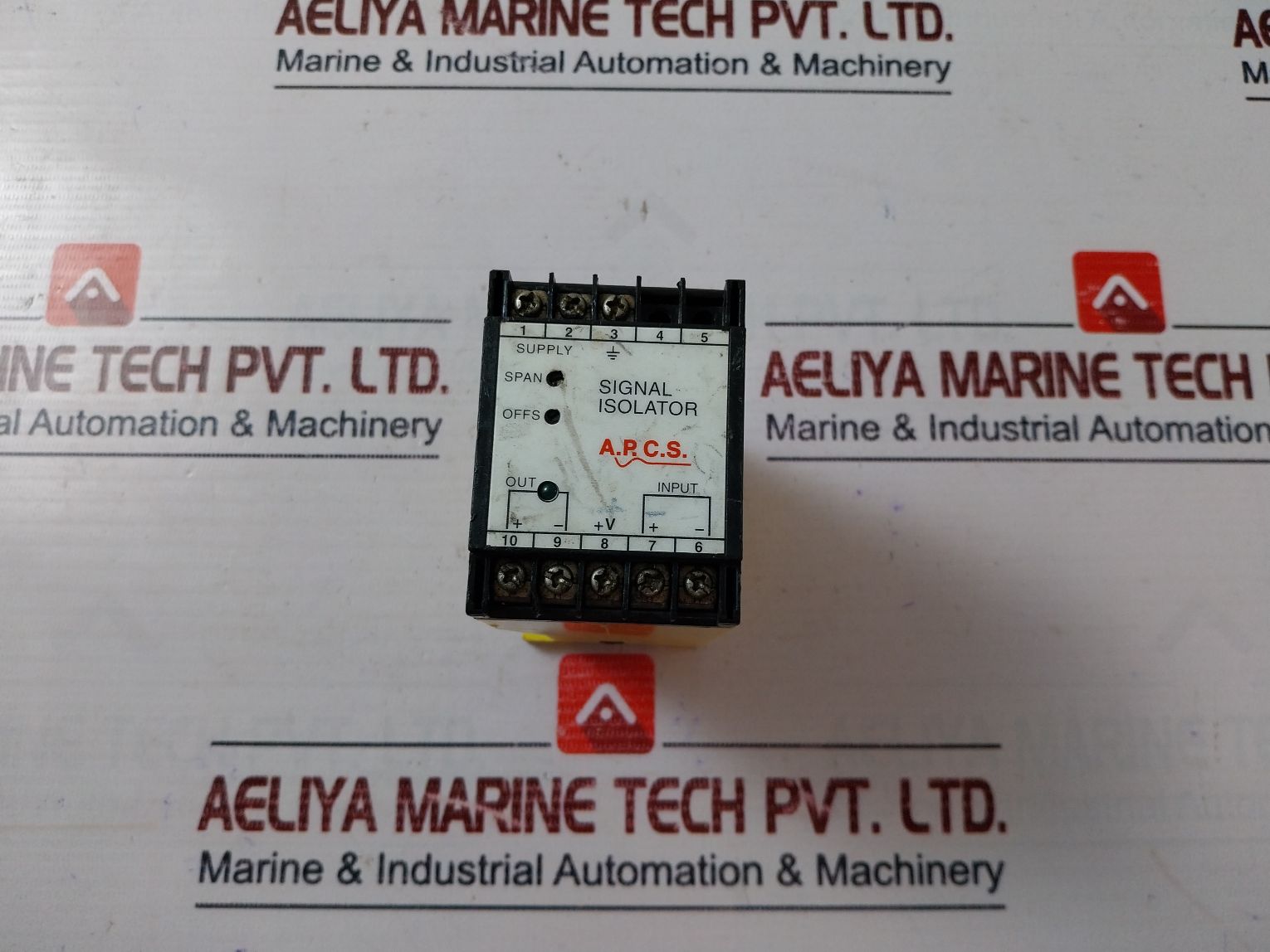 
A.P.C.S. Si130-1012100 Signal Isolator 240V, 50Hz
