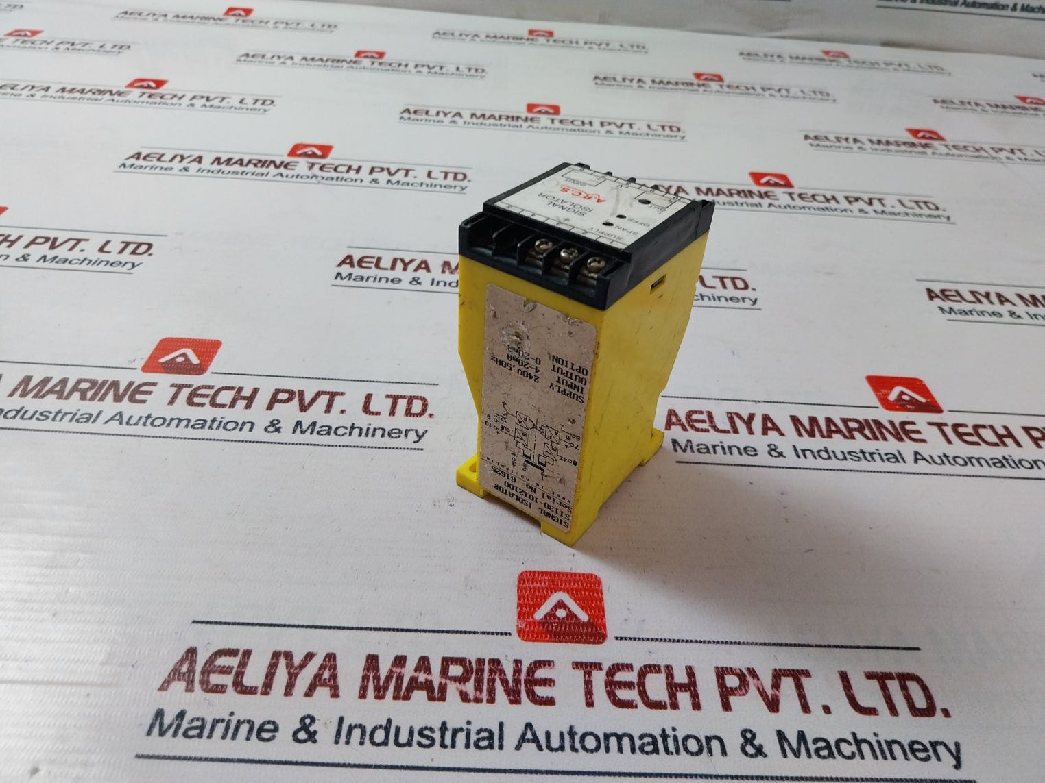 A.P.C.S. Si130-1012100 Signal Isolator 240V, 50Hz