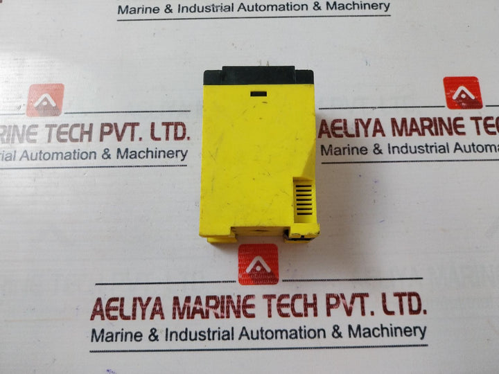 A.P.C.S. Si130-1012100 Signal Isolator 240V, 50Hz