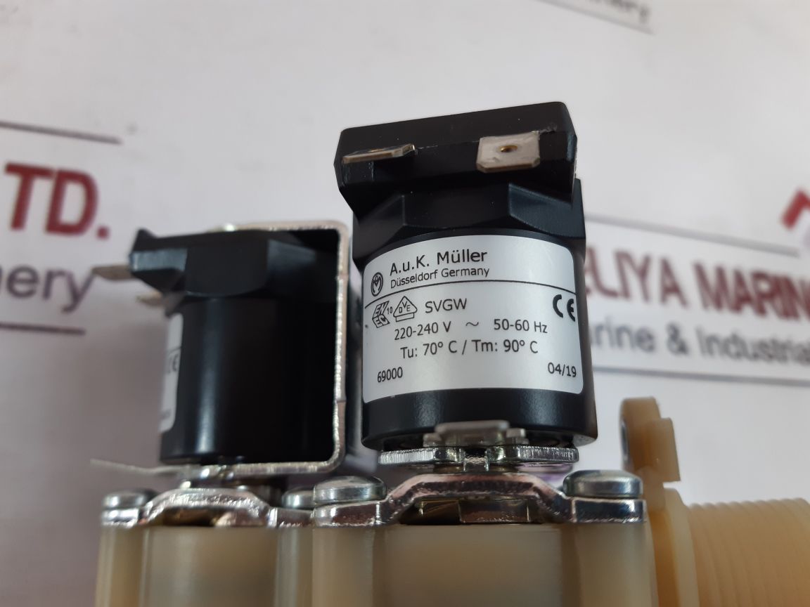 A.U.K. Muller Svgw Solenoid Valve Triple Osp