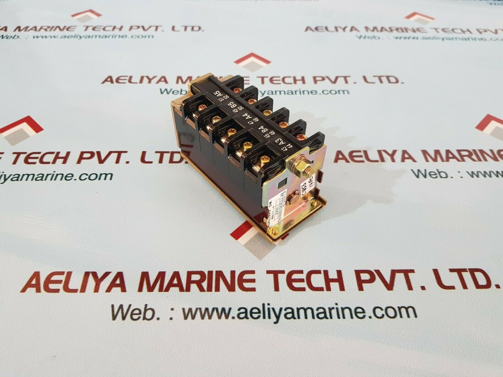 Auxiliary axh-1 5p3a2b na-6024-1-4 switc