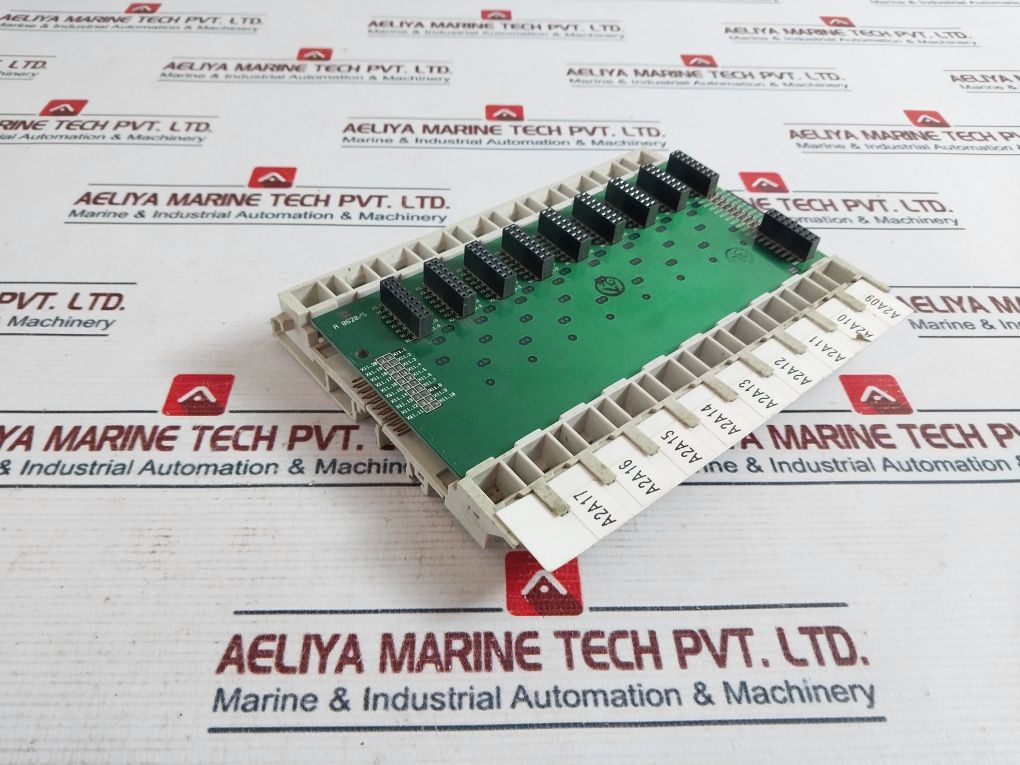 A 0620/5 Bus Backplane Printed Circuit Board
