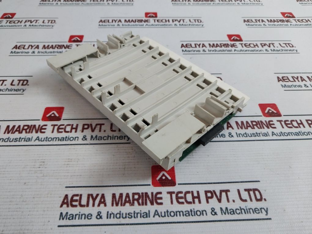 A 0620/5 Bus Backplane Printed Circuit Board
