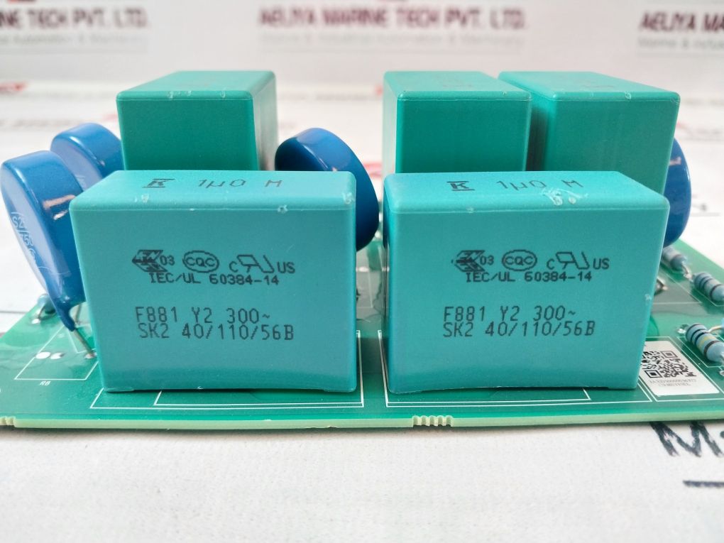 Abb 10000473090 C 1/2