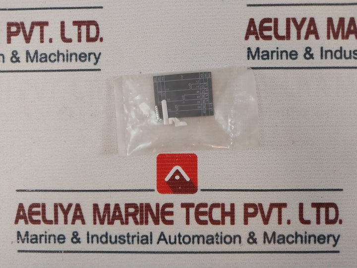 Abb 1Sd A053704 R1 Changeover Contact Open-closed Tripped
