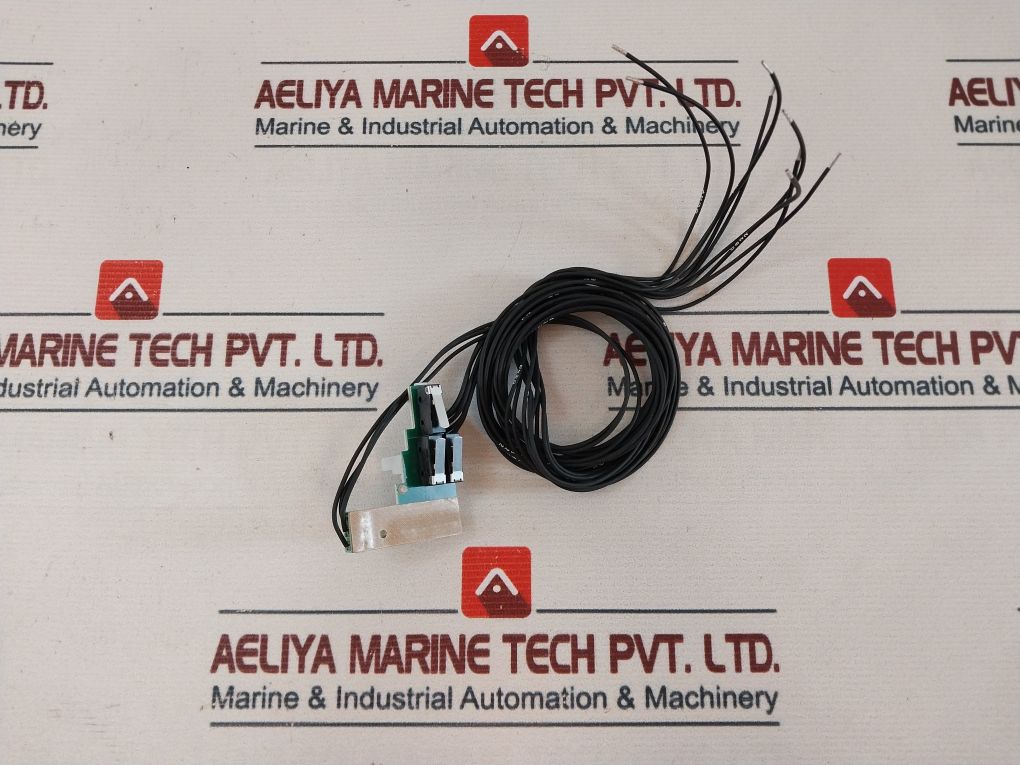 Abb 1Sd A053704 R1 Changeover Contact Open-closed Tripped