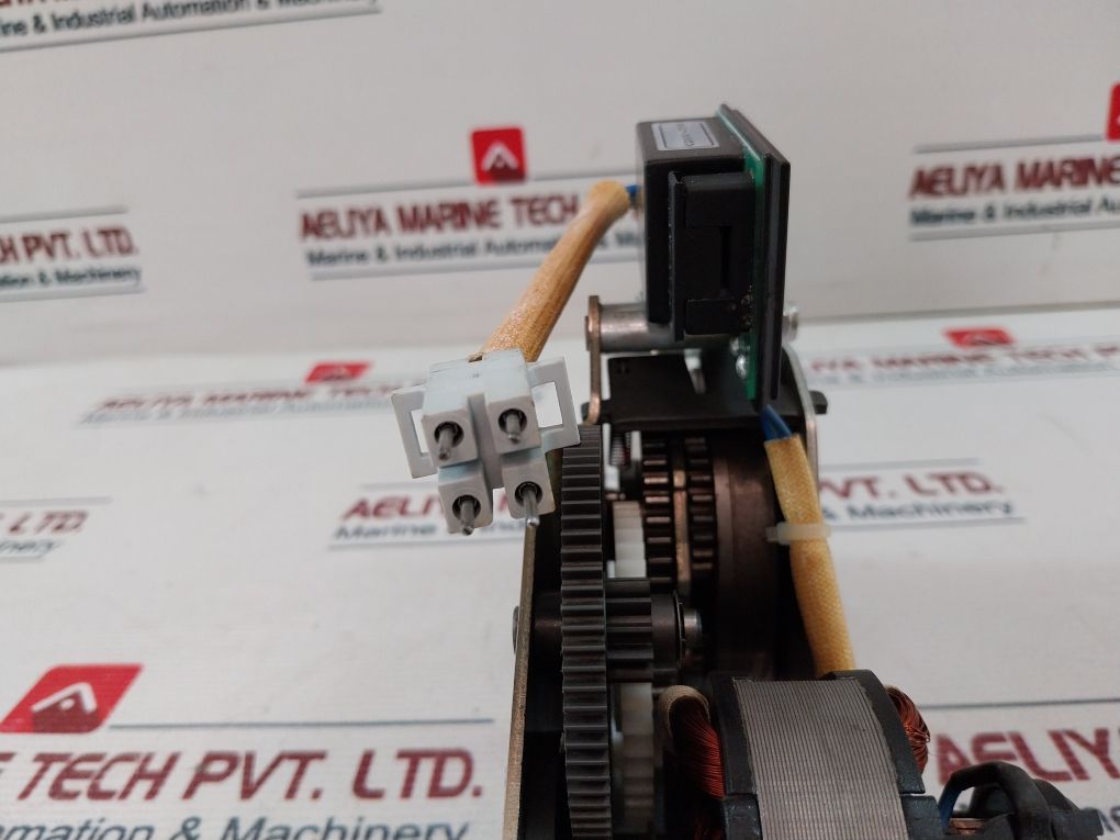 Abb 1Sda038324R1 Geared Motor Device Supply Voltage 220/250V