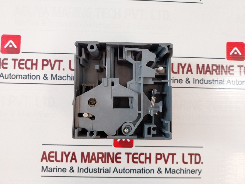 Abb 1Sda070447R1 Rhe-rotary Handle Operating