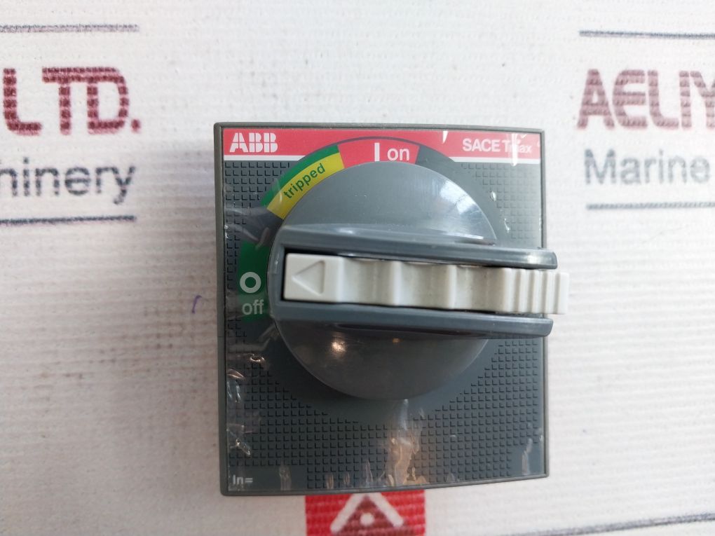 Abb 1Sda082810R1 Rhe/Rhe Padlock- Rotary Handle Operating Mechanism Door Mounted