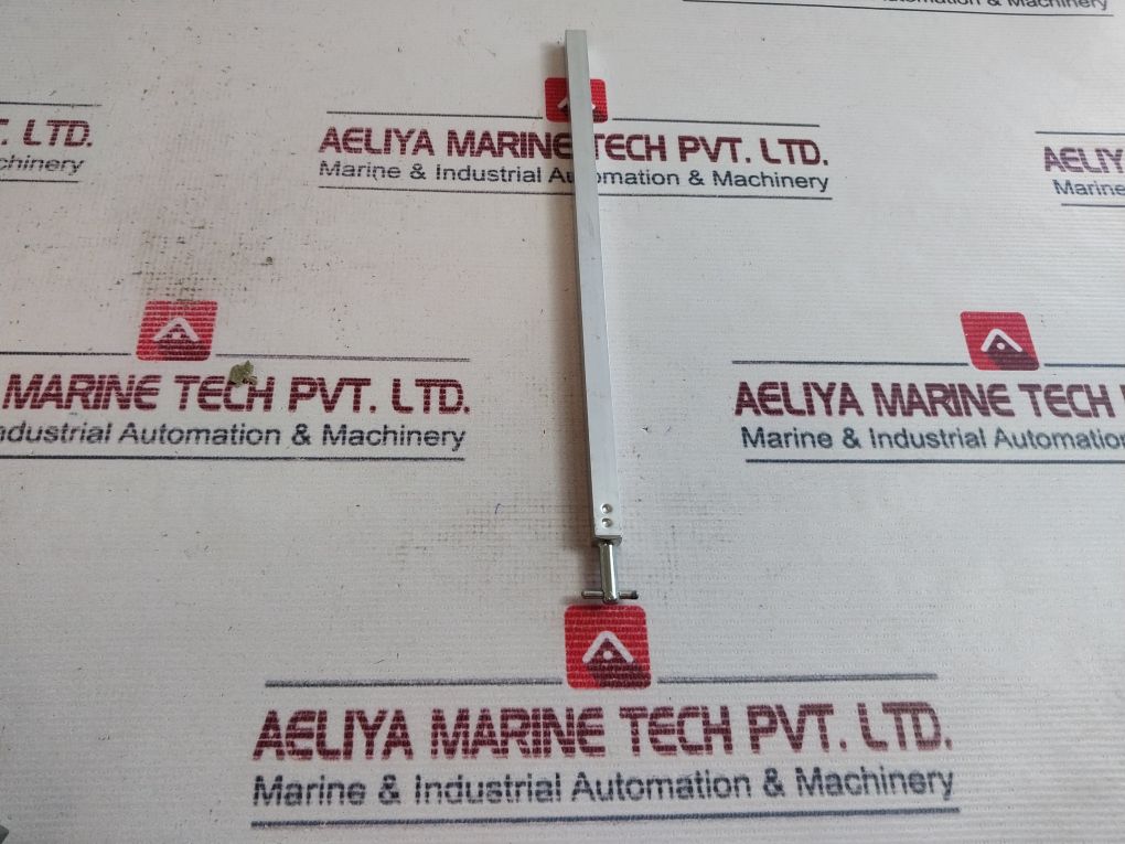 Abb 1Sda082810R1 Rhe/Rhe Padlock- Rotary Handle Operating Mechanism Door Mounted