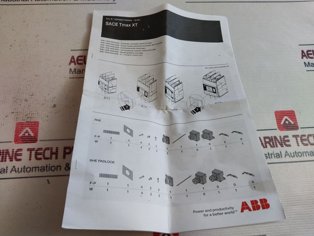 Abb 1Sda082810R1 Rhe/Rhe Padlock- Rotary Handle Operating Mechanism Door Mounted
