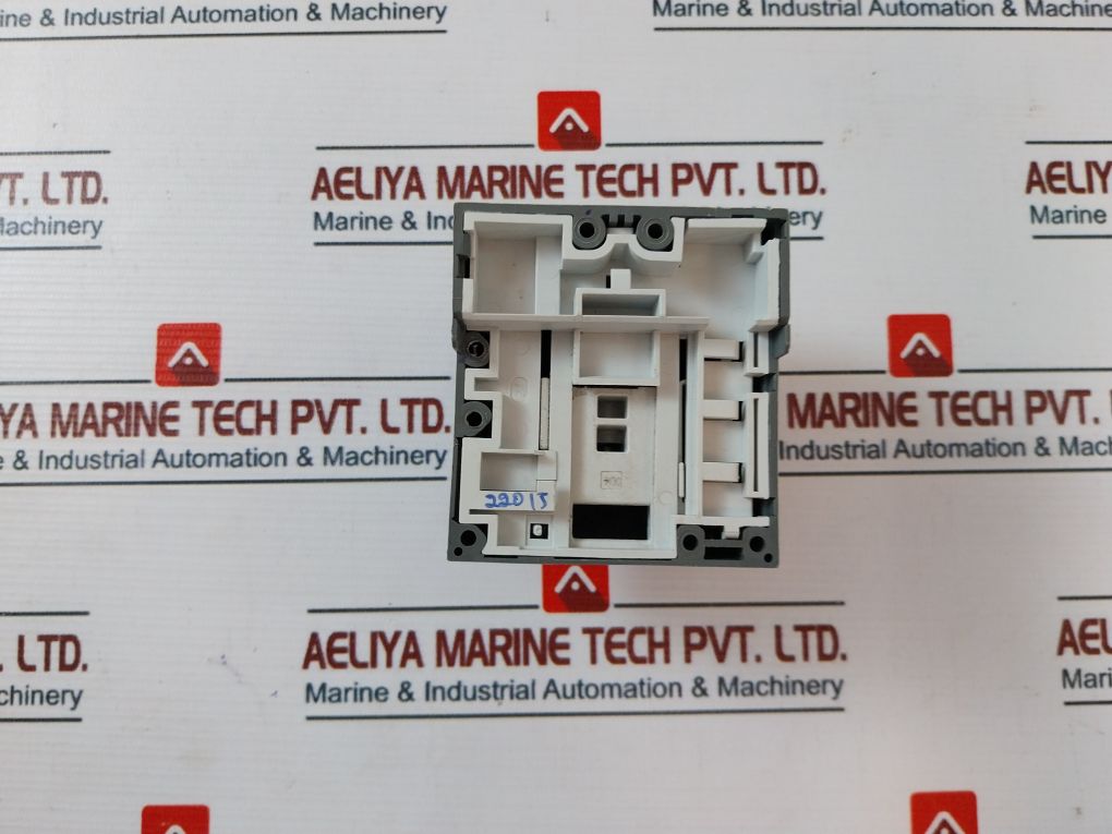 Abb 1Sda082811R1 Rotary Handle Operating Mechanism Door Mounted